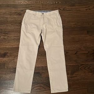 Vineyard Vines khaki pants